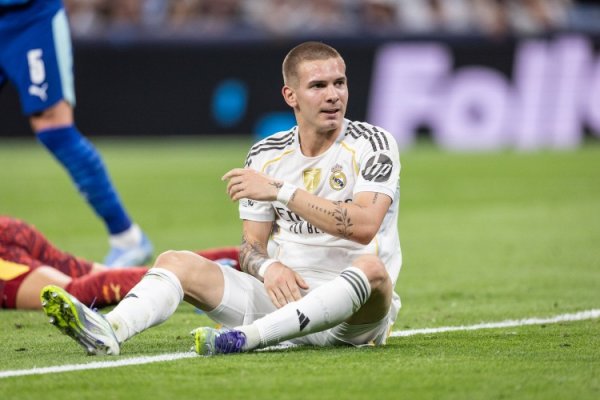 10场1球…18岁马斯坦托诺11战8杆位占据主力,但表现辣眼数据不佳