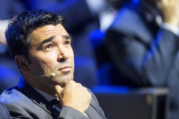 德科:系列赛  期间伊尼戈告诉我们他有一个机会,我们答应让他离开